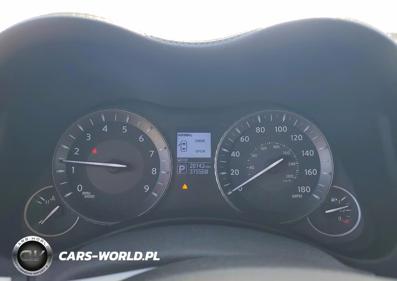 2017 Infiniti Q70 3.7 VIN:JN1BY1AP0HM740173 - 9