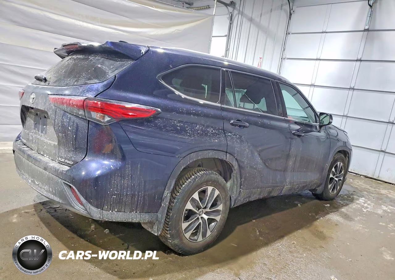 2022 Toyota Highlander Xle VIN:5TDGZRBH6NS191214 - 3