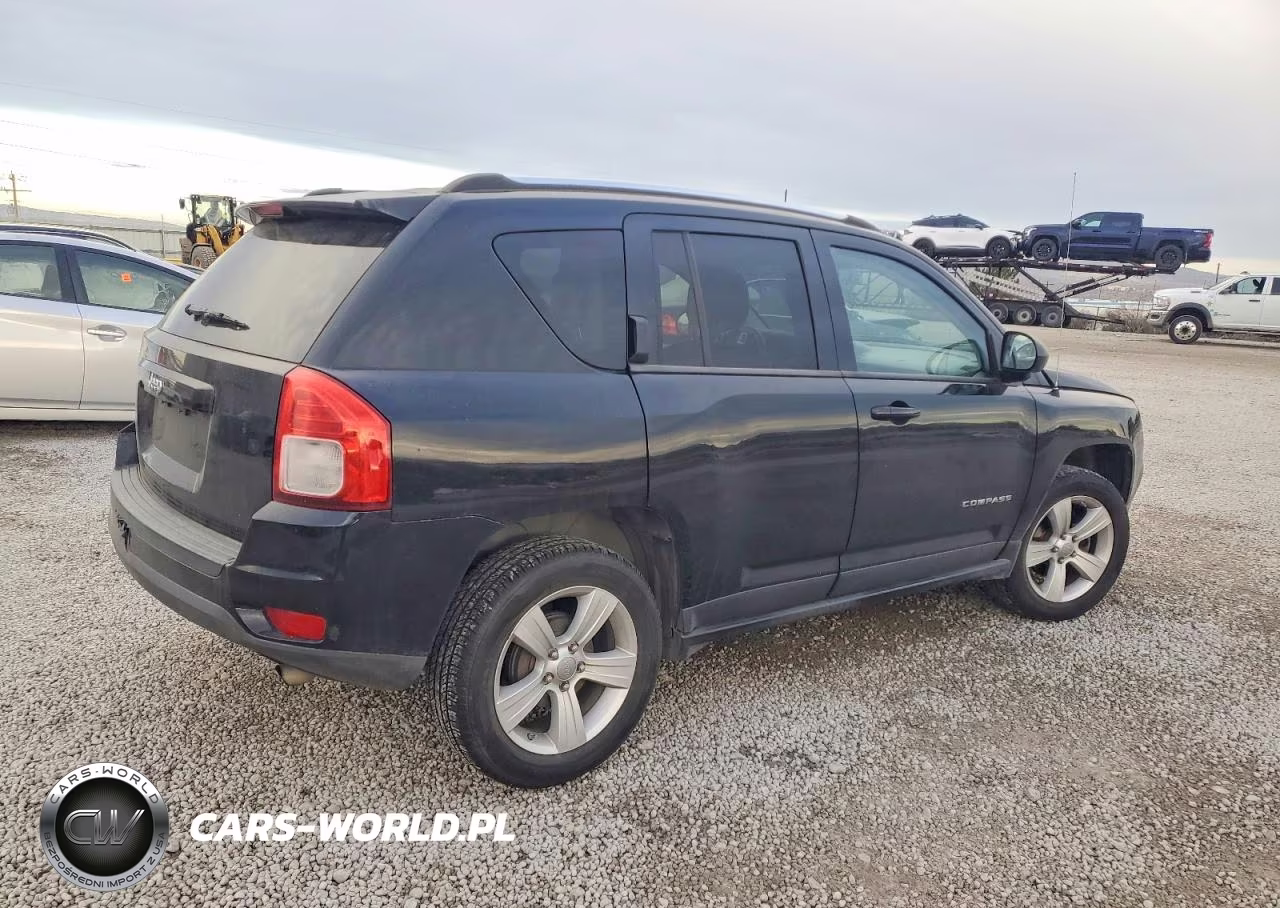 2012 Jeep Compass Sport VIN:1C4NJCBA9CD618165 - 3