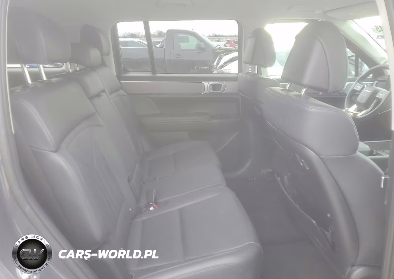 2025 Hyundai Santa Fe Sel VIN:5NMP24G13SH060050 - 11
