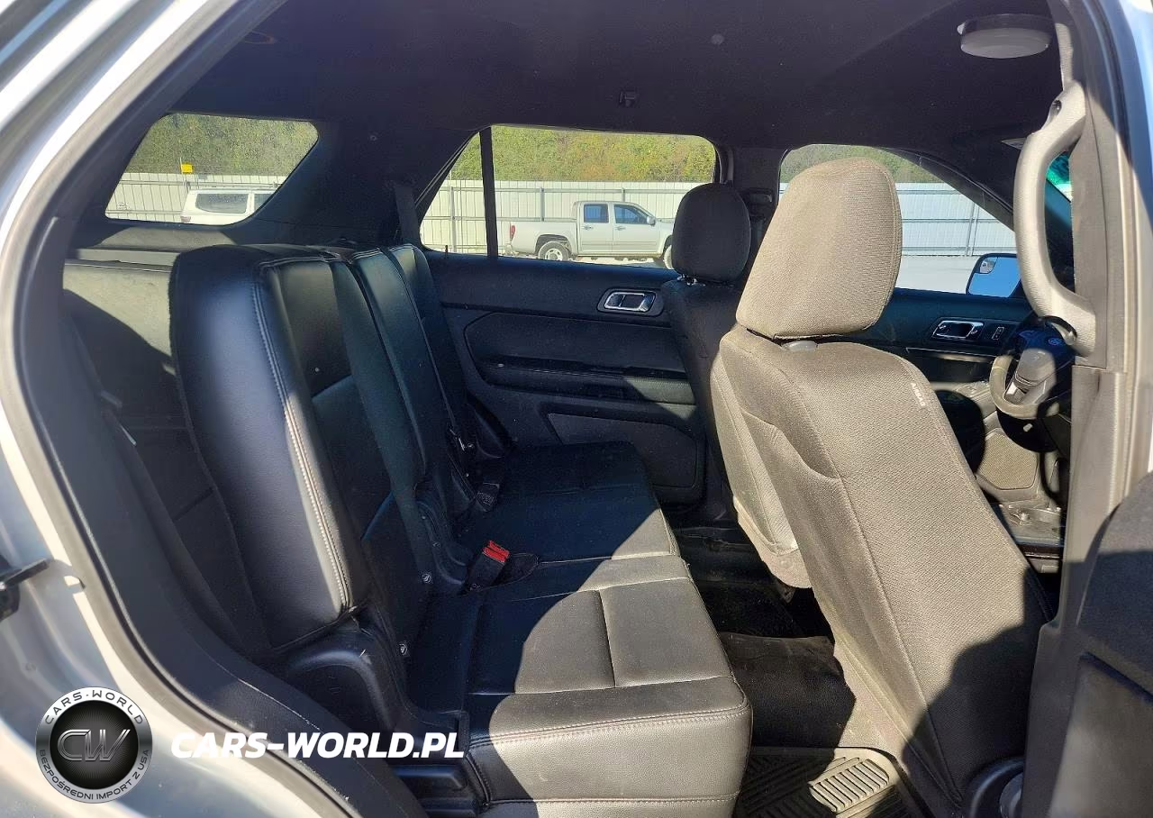 2016 Ford Explorer Police Interceptor VIN:1FM5K8ARXGGC61189 - 11
