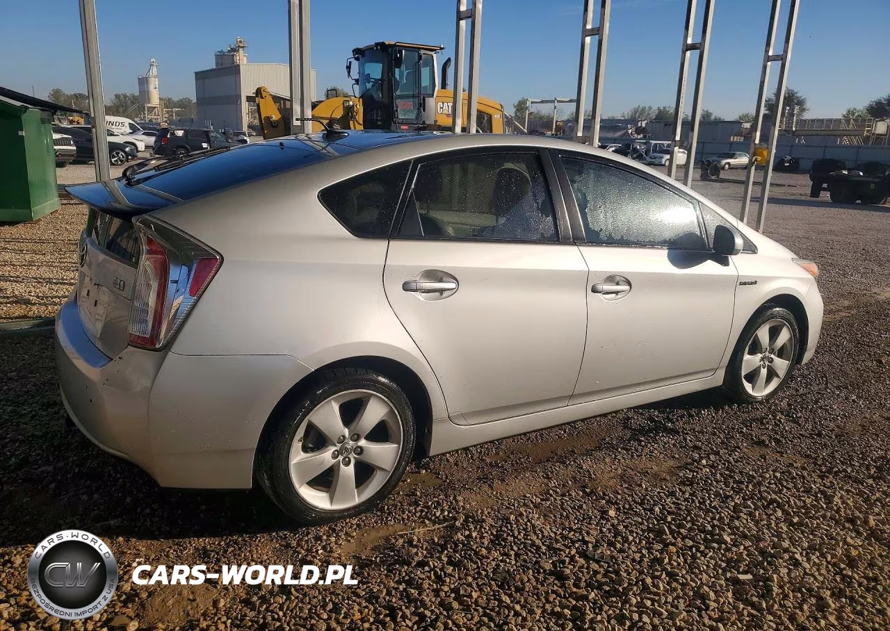 2013 Toyota Prius Five VIN:JTDKN3DU9D1680862 - 3