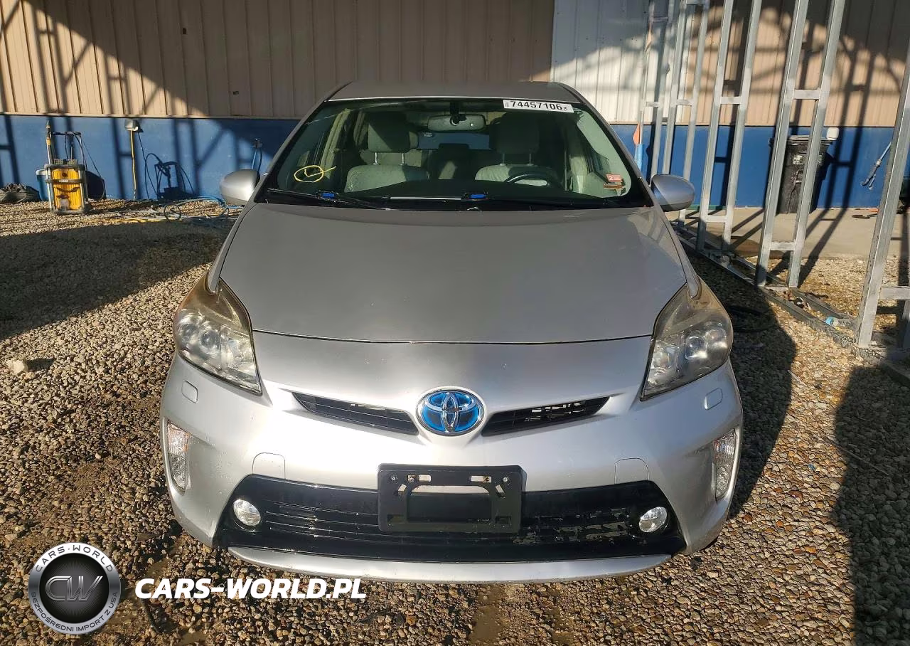 2013 Toyota Prius Five VIN:JTDKN3DU9D1680862 - 5