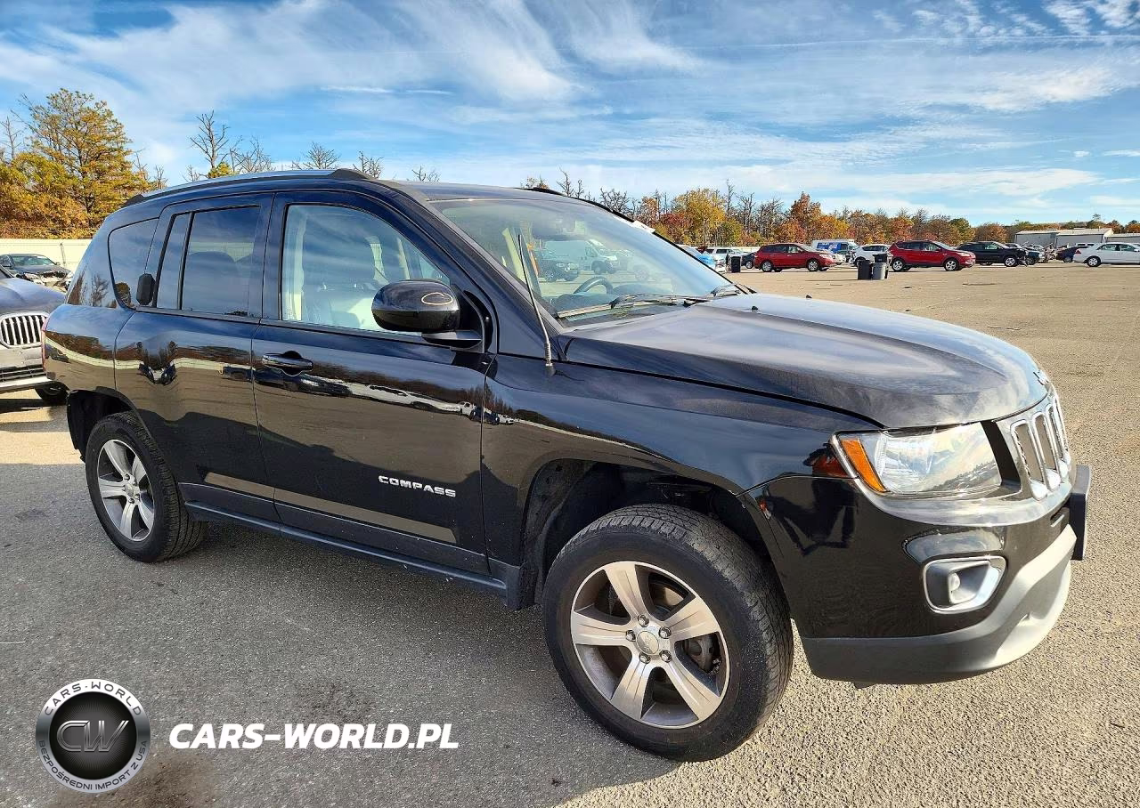 2017 Jeep Compass Latitude VIN:1C4NJDEB9HD139861 - 4