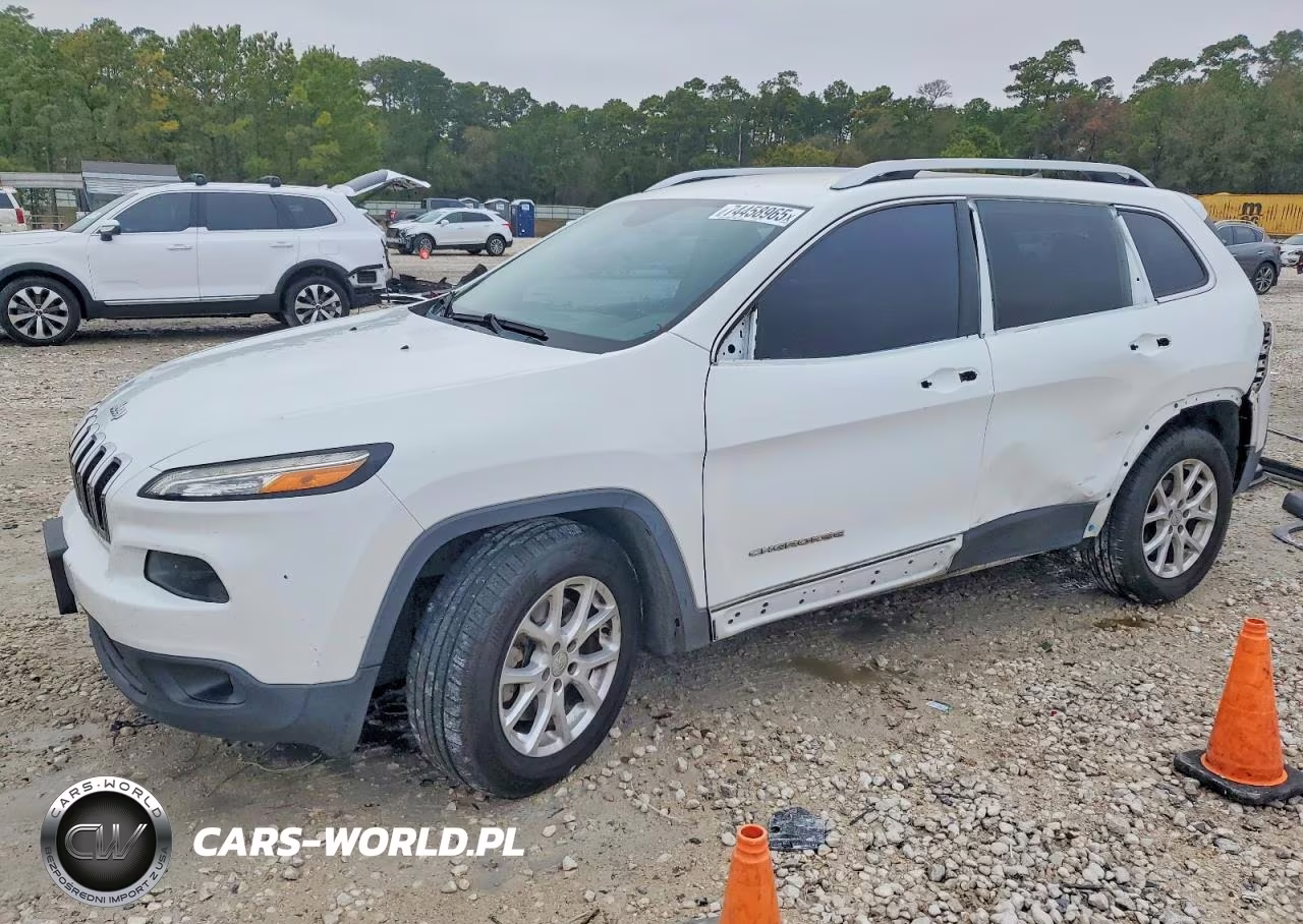 2017 Jeep Cherokee Latitude VIN:1C4PJLCB1HW540752 - 1