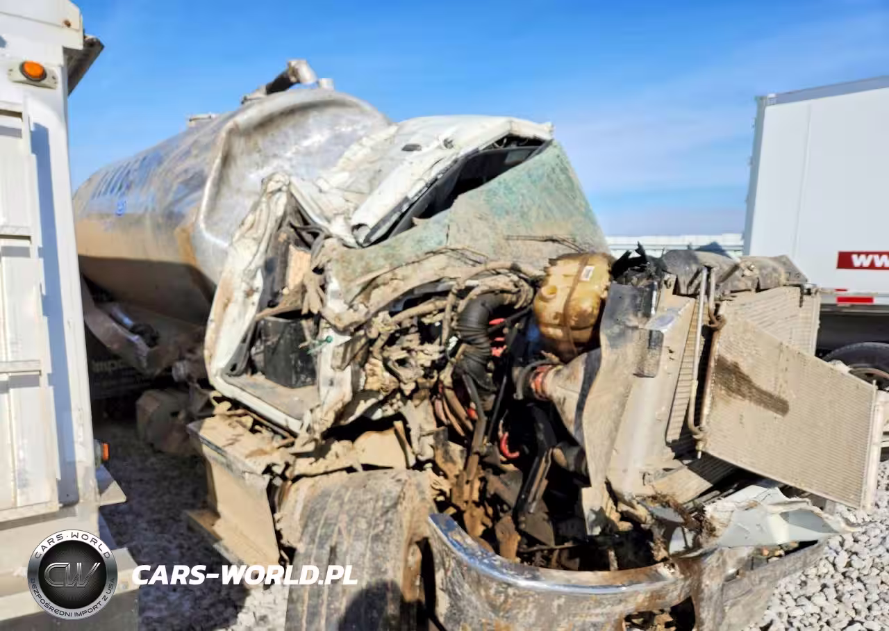 2022 International Hv607 Tank Truck VIN:3HAEKTAT1NL239248 - 9