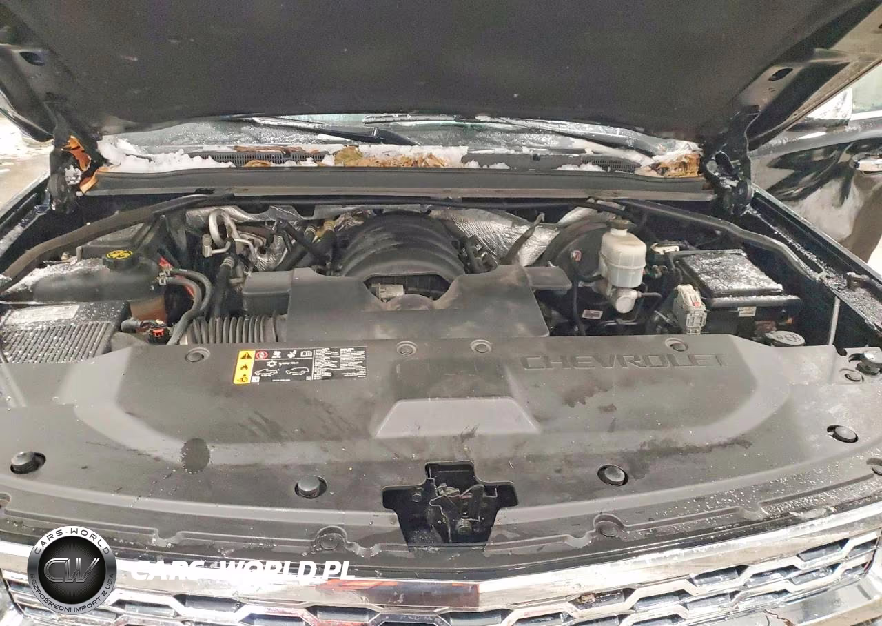 2018 Chevrolet Suburban K1500 VIN:1GNSKKEC1JR298905 - 12