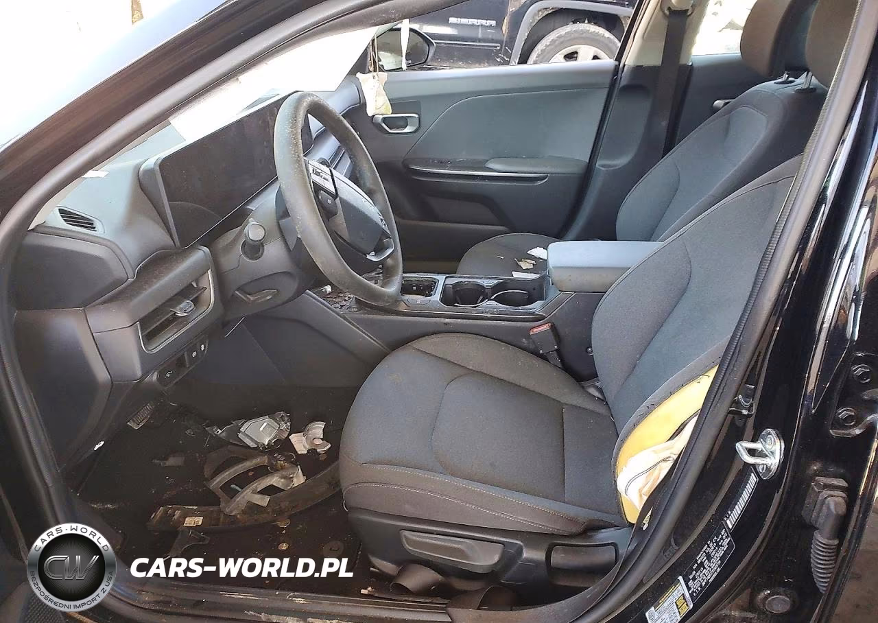 2025 Kia K4 Lxs VIN:3KPFT4DE1SE045716 - 7