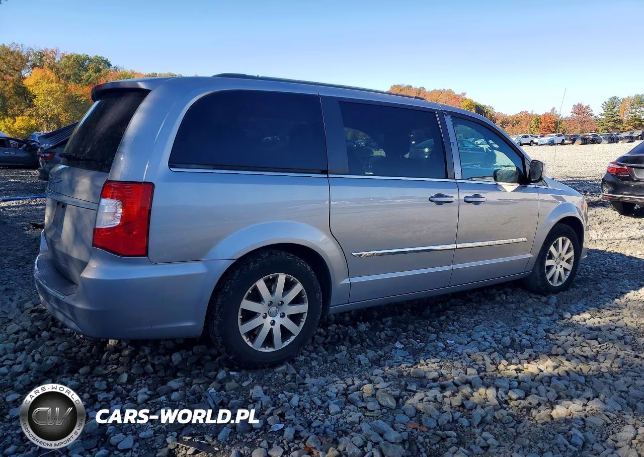 2016 Chrysler Town & Country Touring VIN:2C4RC1BG2GR199664 - 3