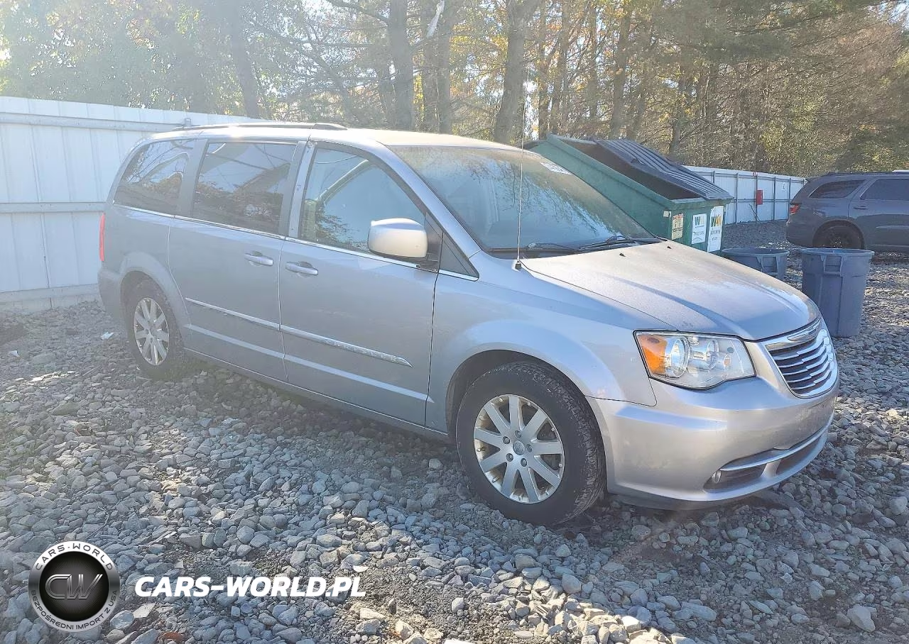 2016 Chrysler Town & Country Touring VIN:2C4RC1BG2GR199664 - 4