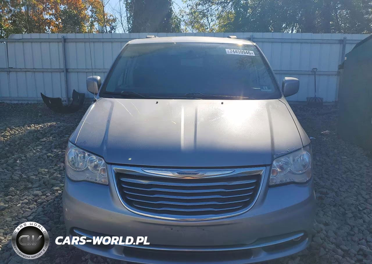 2016 Chrysler Town & Country Touring VIN:2C4RC1BG2GR199664 - 5