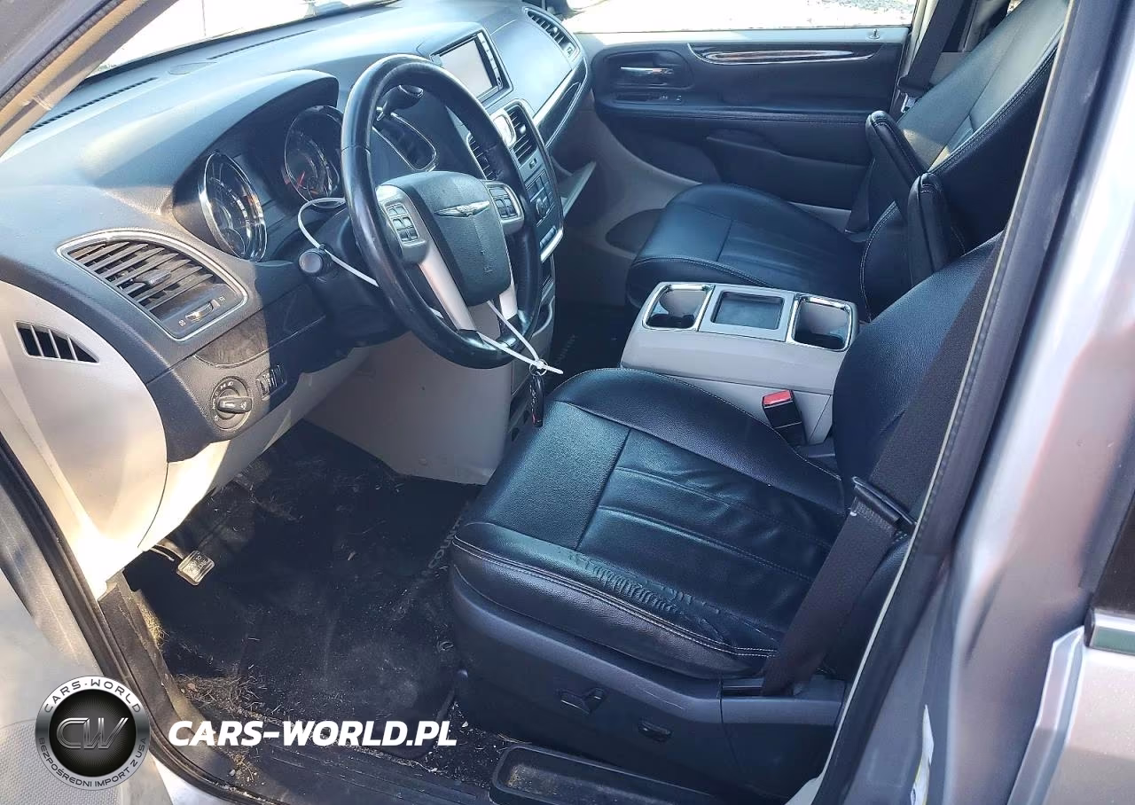 2016 Chrysler Town & Country Touring VIN:2C4RC1BG2GR199664 - 7