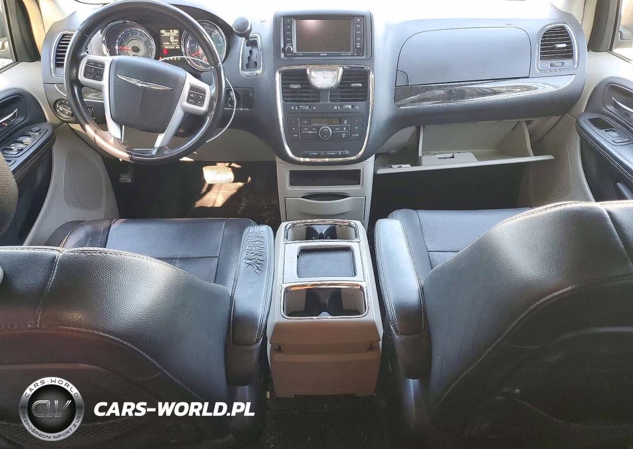 2016 Chrysler Town & Country Touring VIN:2C4RC1BG2GR199664 - 8