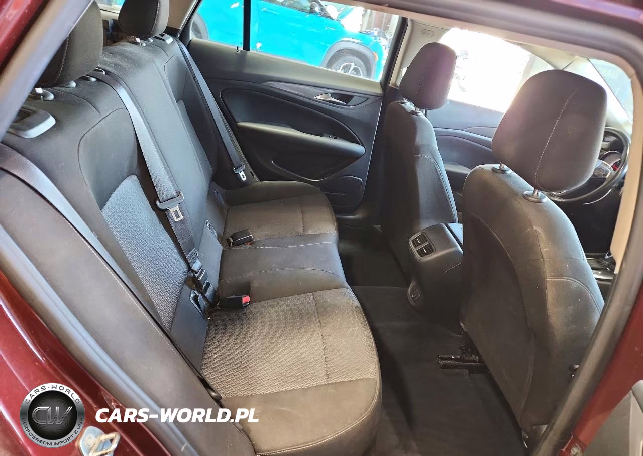 2019 Buick Regal Tourx Preferred VIN:W04GU8SX0K1006643 - 10