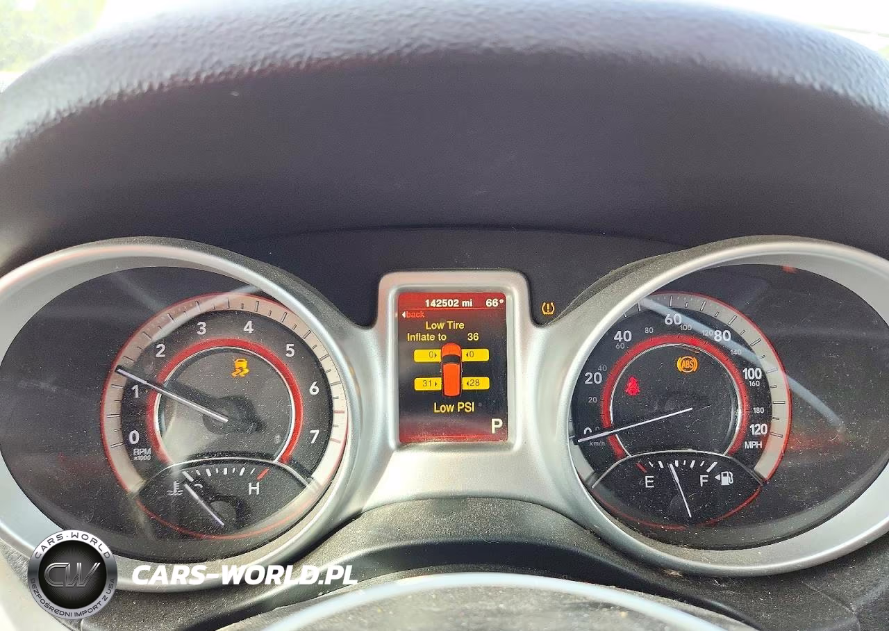 2018 Dodge Journey Se VIN:3C4PDCAB3JT288749 - 9