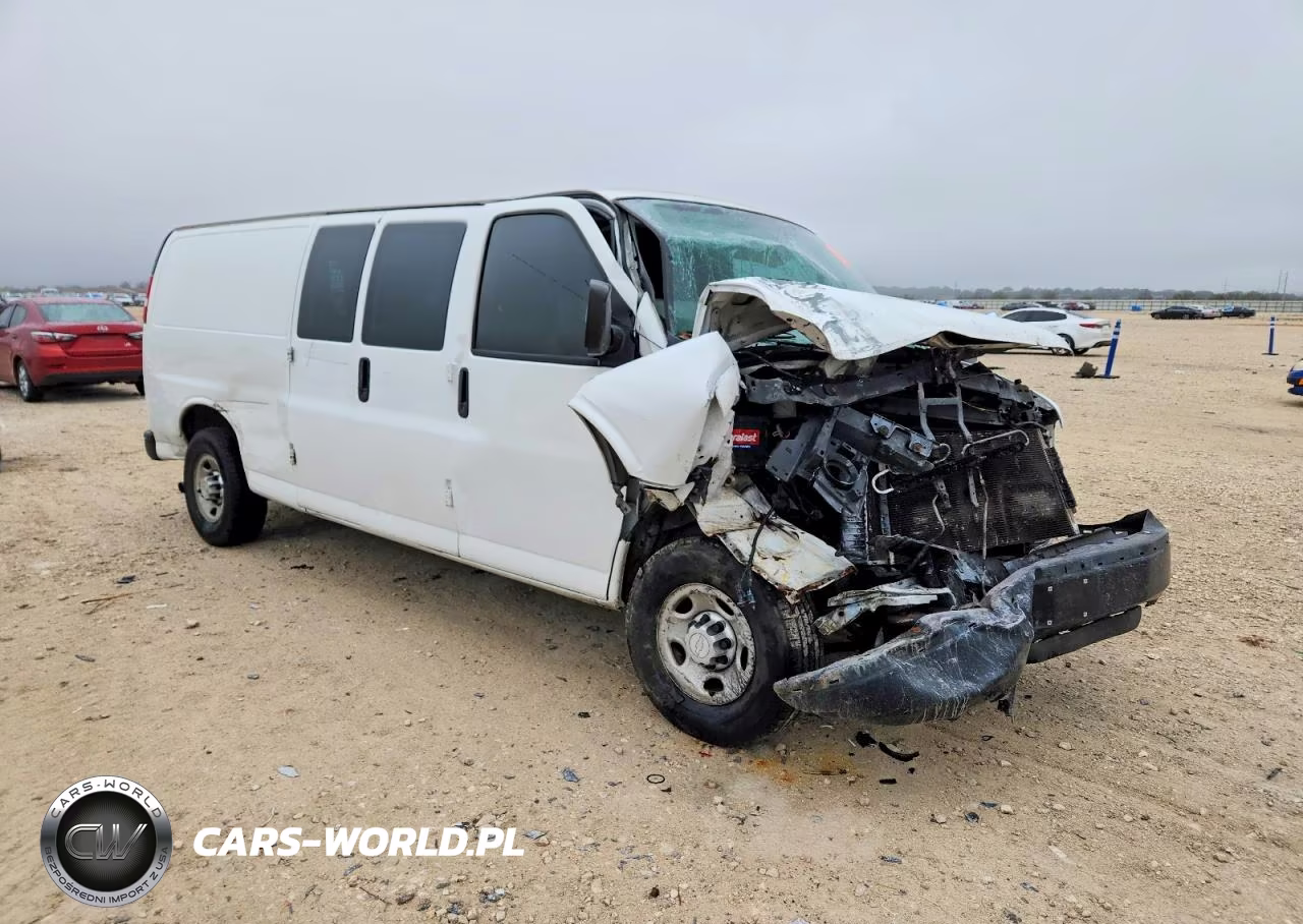 2016 Chevrolet Express G2500 Utility - Service Van VIN:1GCWGBFF1G1166450 - 4