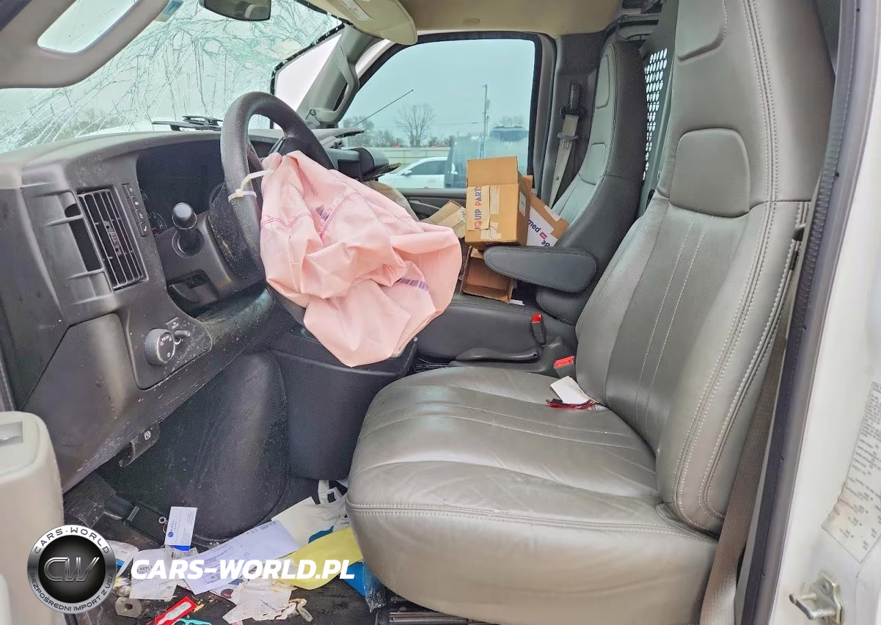 2016 Chevrolet Express G2500 Utility - Service Van VIN:1GCWGBFF1G1166450 - 7