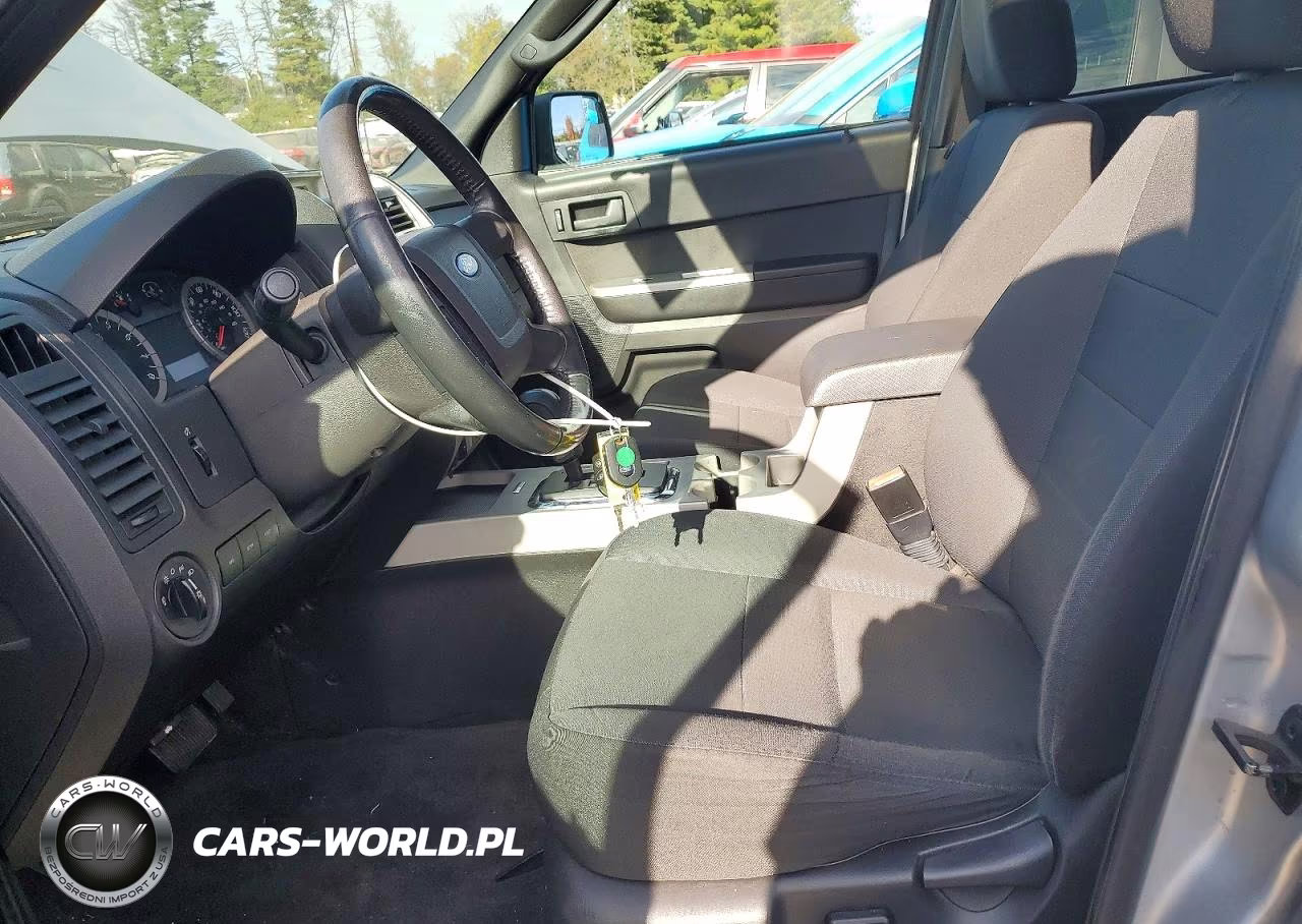 2010 Ford Escape Xlt VIN:1FMCU0DG4AKC75638 - 7