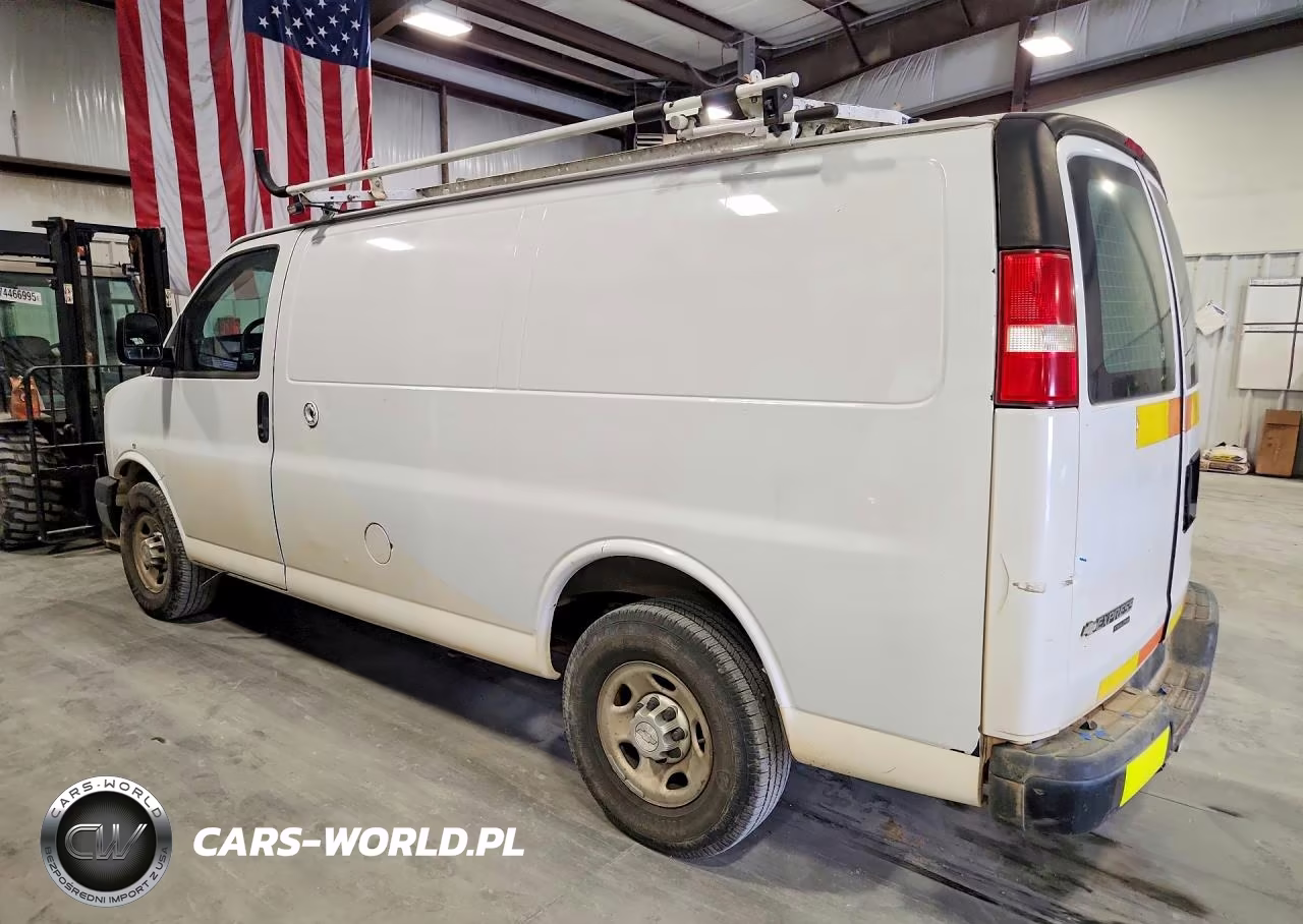 2015 Chevrolet Express G2500 Utility - Service Van VIN:1GCWGFCF9F1228901 - 2