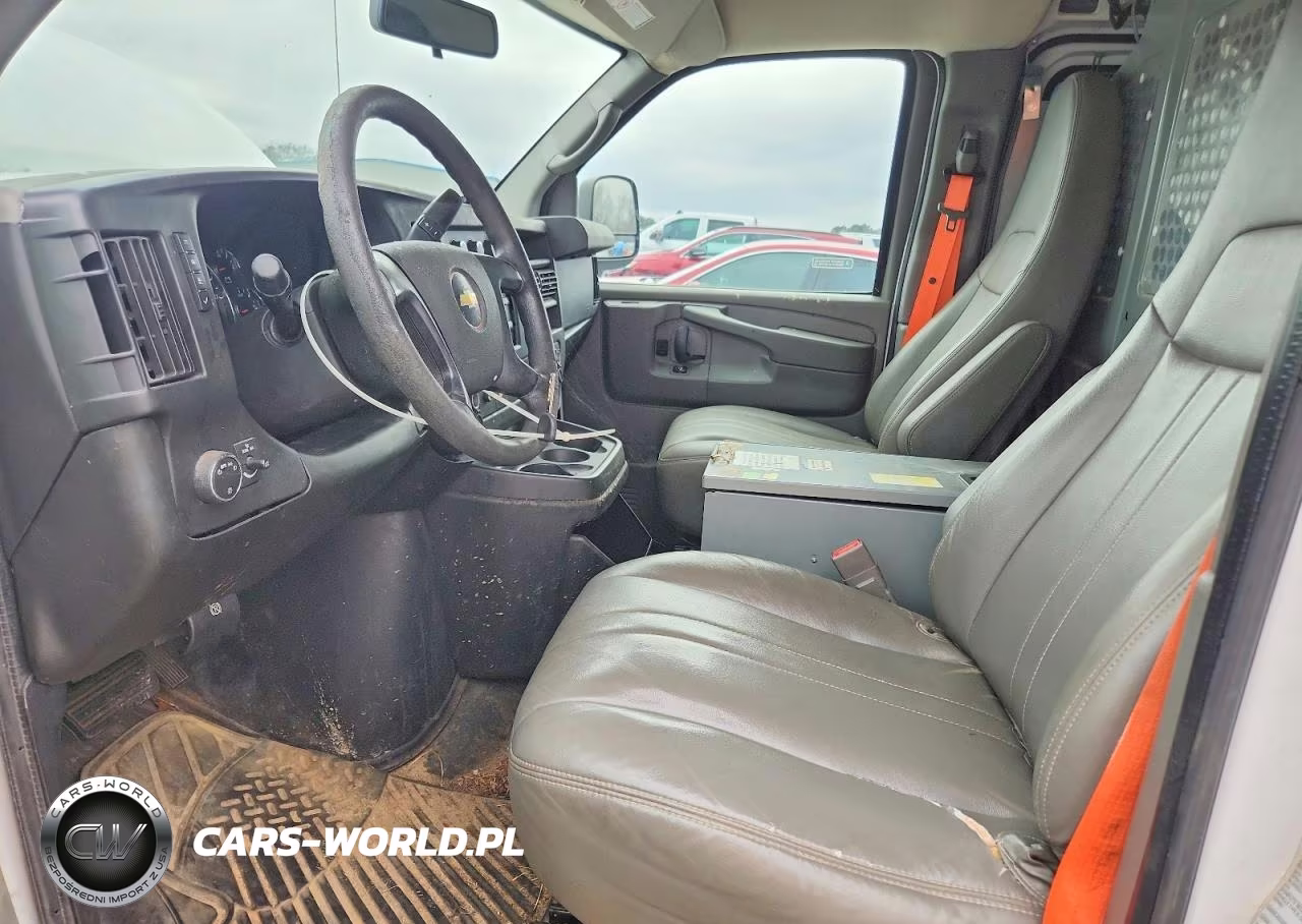 2015 Chevrolet Express G2500 Utility - Service Van VIN:1GCWGFCF9F1228901 - 7