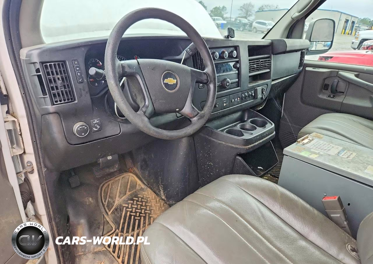 2015 Chevrolet Express G2500 Utility - Service Van VIN:1GCWGFCF9F1228901 - 8
