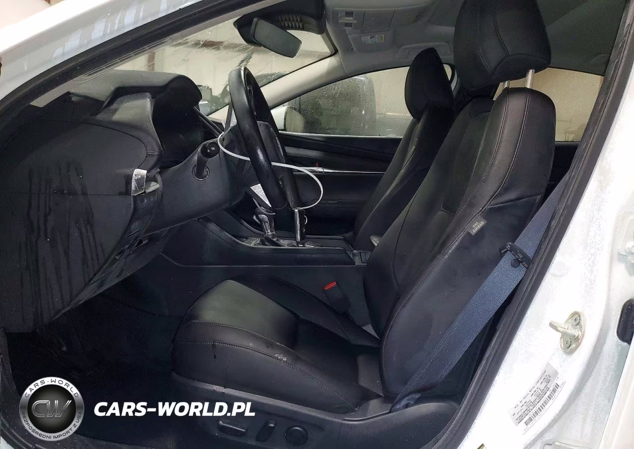 2025 Mazda 3 Preferred VIN:JM1BPACM3S1758467 - 7