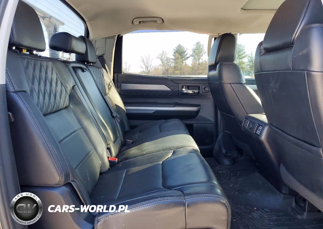 2017 Toyota Tundra VIN:5TFAY5F11HX607621 - 10