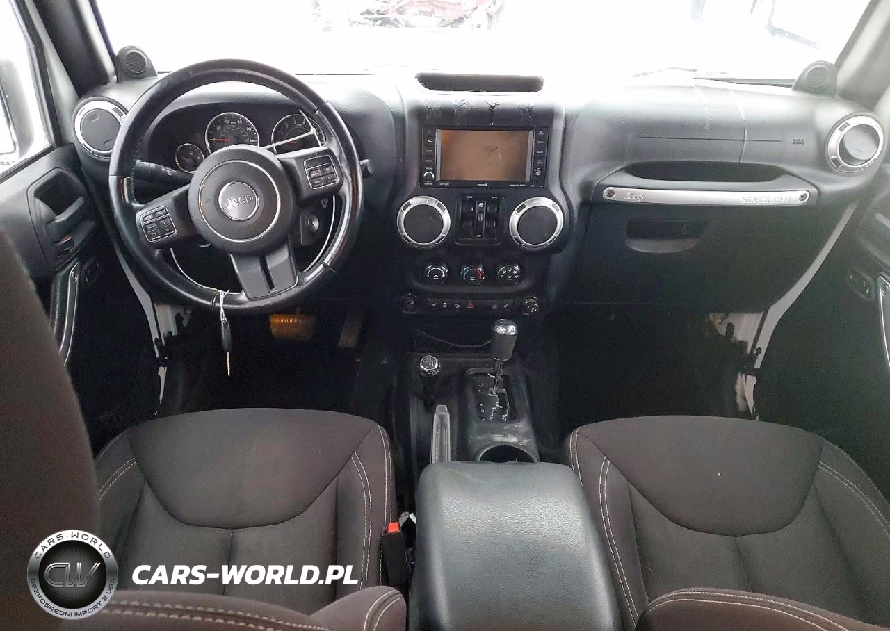 2014 Jeep Wrangler Unlimited Sahara VIN:1C4HJWEG5EL126269 - 8