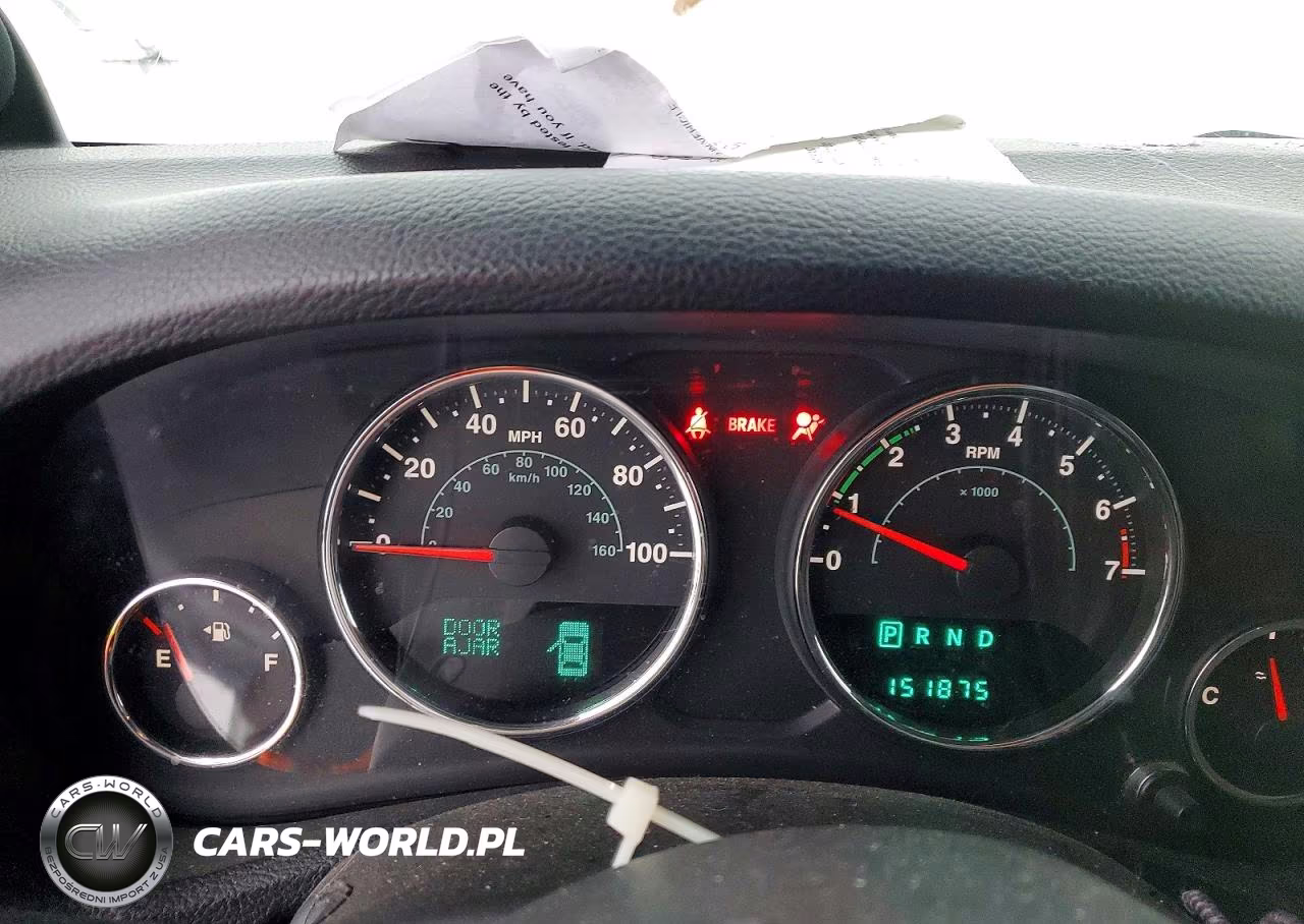 2014 Jeep Wrangler Unlimited Sahara VIN:1C4HJWEG5EL126269 - 9