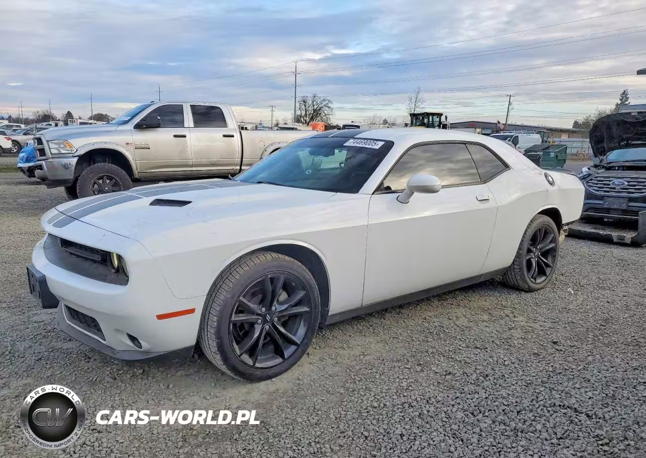 2018 Dodge Challenger Sxt