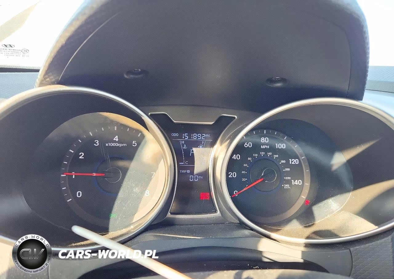 2015 Hyundai Veloster Base VIN:KMHTC6AD1FU230894 - 9