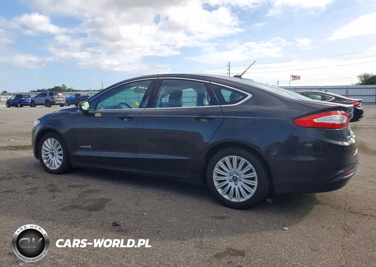 2015 Ford Fusion Se Hybrid VIN:3FA6P0LU1FR195688 - 2