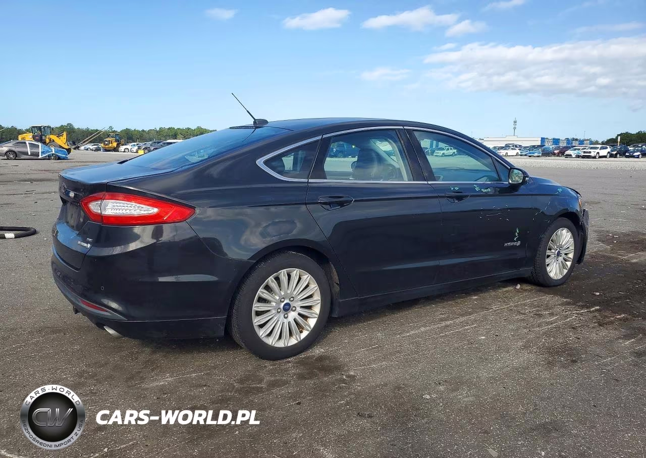 2015 Ford Fusion Se Hybrid VIN:3FA6P0LU1FR195688 - 3