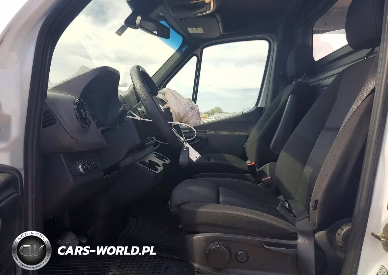 2023 Mercedes-Benz Sprinter 2500 VIN:W1Y4NBHY6PT117594 - 7