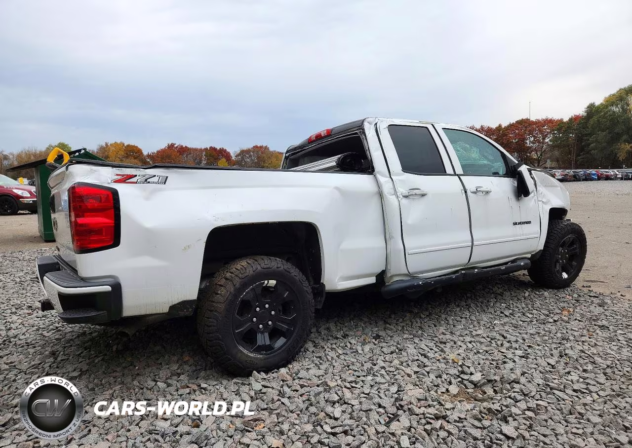 2018 Chevrolet Silverado K1500 Lt VIN:1GCVKREC0JZ279566 - 3