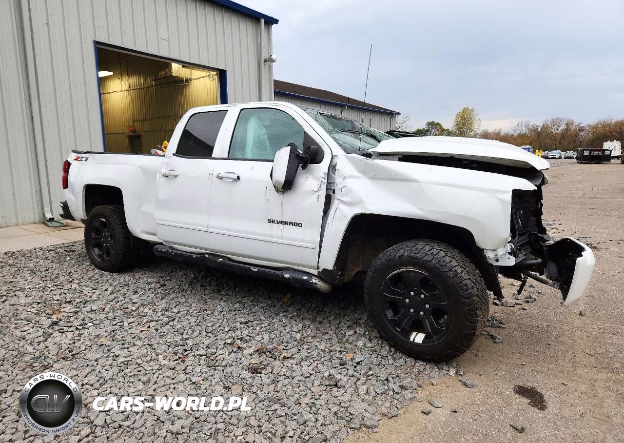 2018 Chevrolet Silverado K1500 Lt VIN:1GCVKREC0JZ279566 - 4