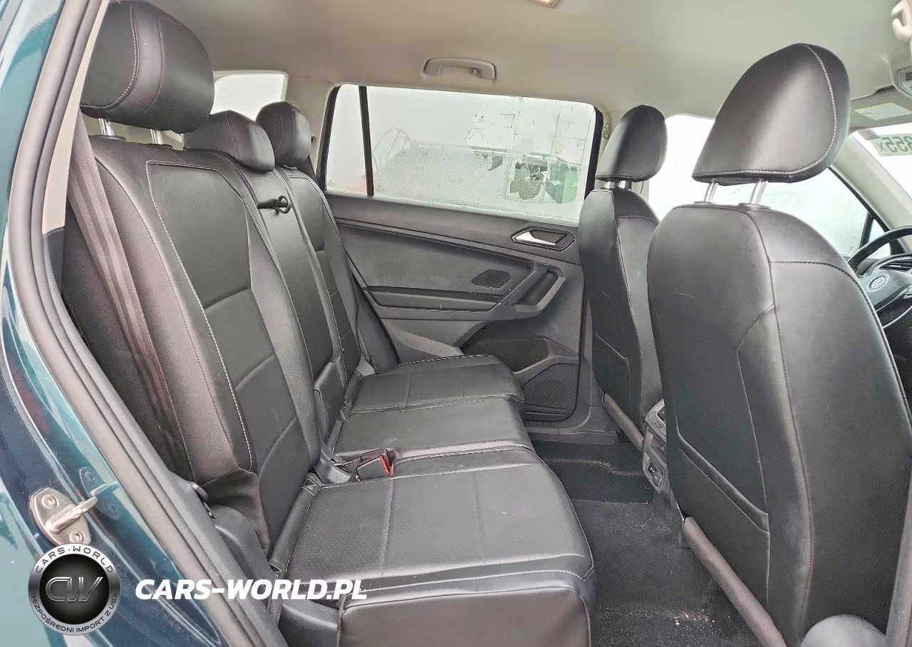 2018 Volkswagen Tiguan Se VIN:3VV2B7AX8JM025641 - 10