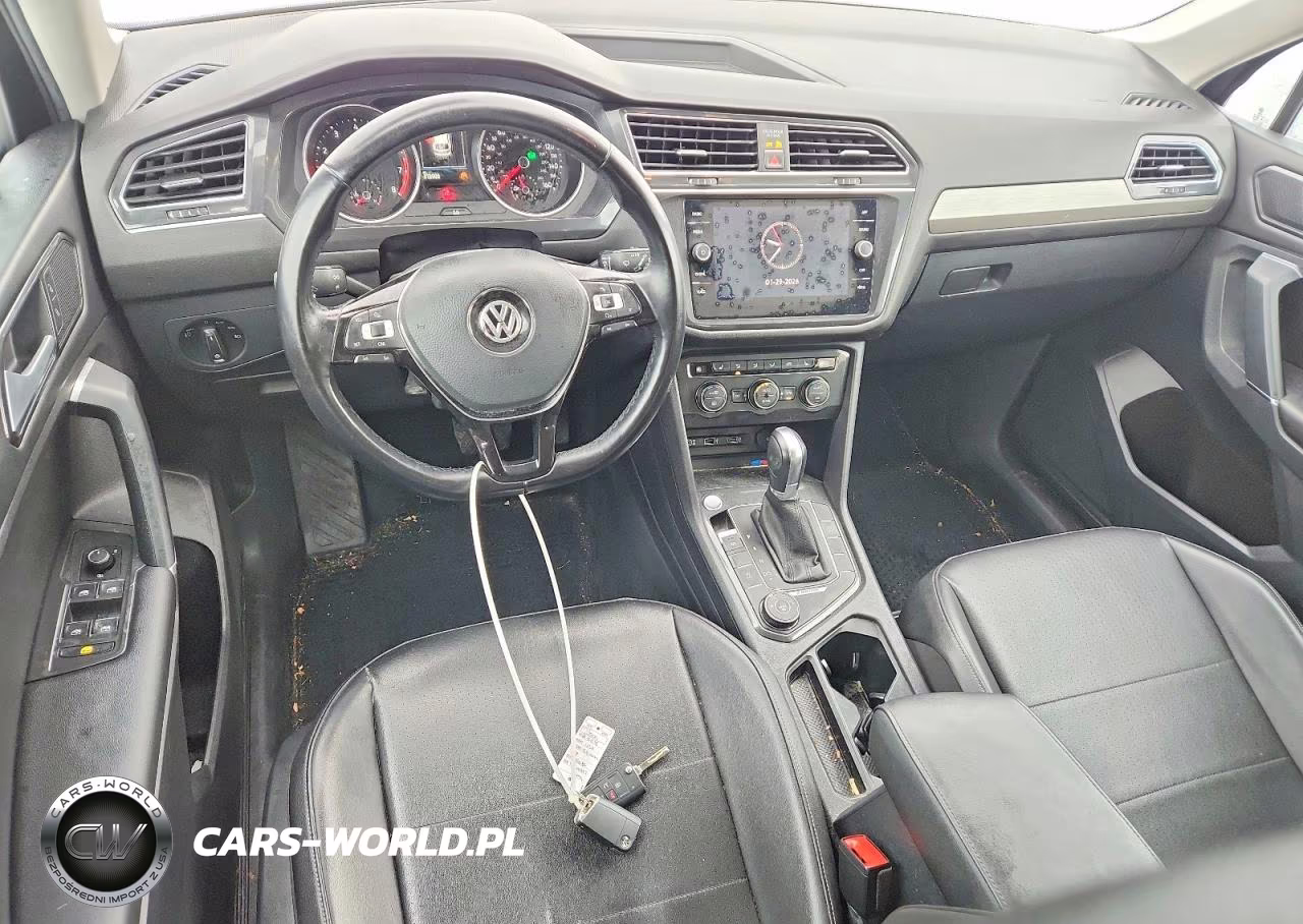 2018 Volkswagen Tiguan Se VIN:3VV2B7AX8JM025641 - 8