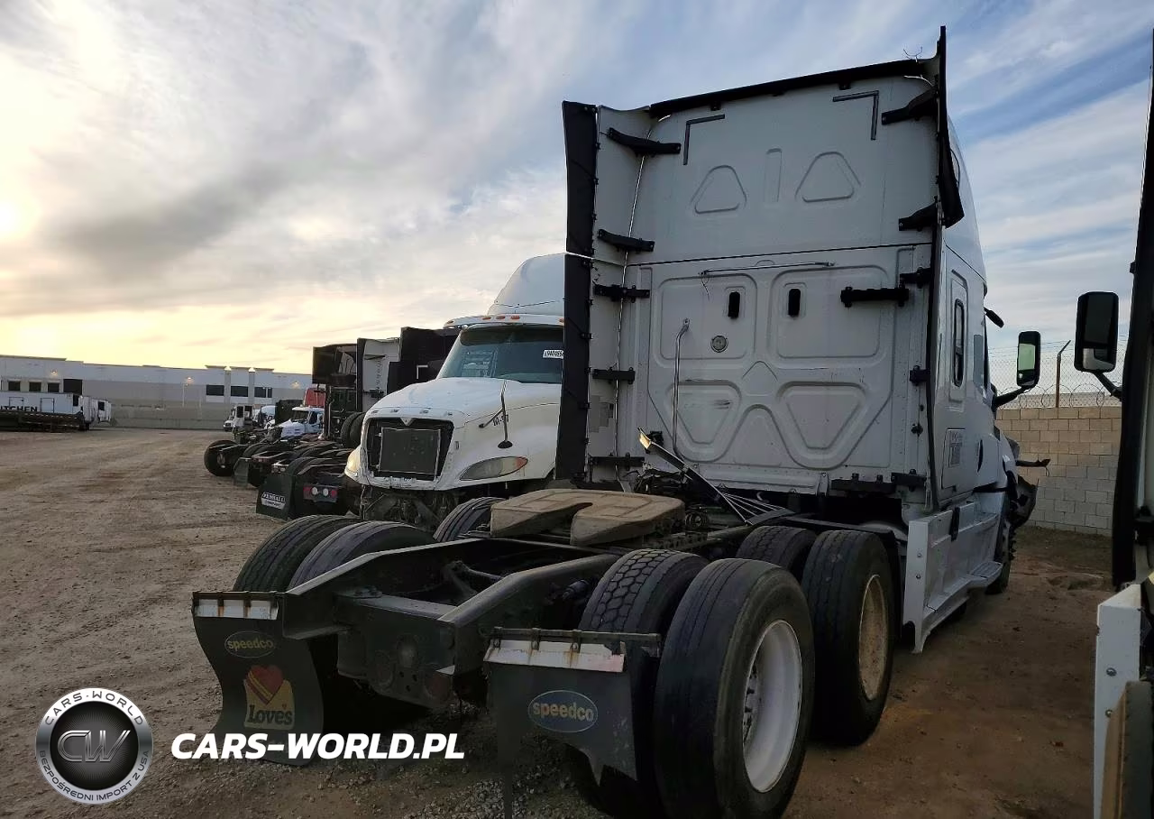 2020 Freightliner Cascadia 126 Semi Truck VIN:3AKJHHDR4LSLR0167 - 4