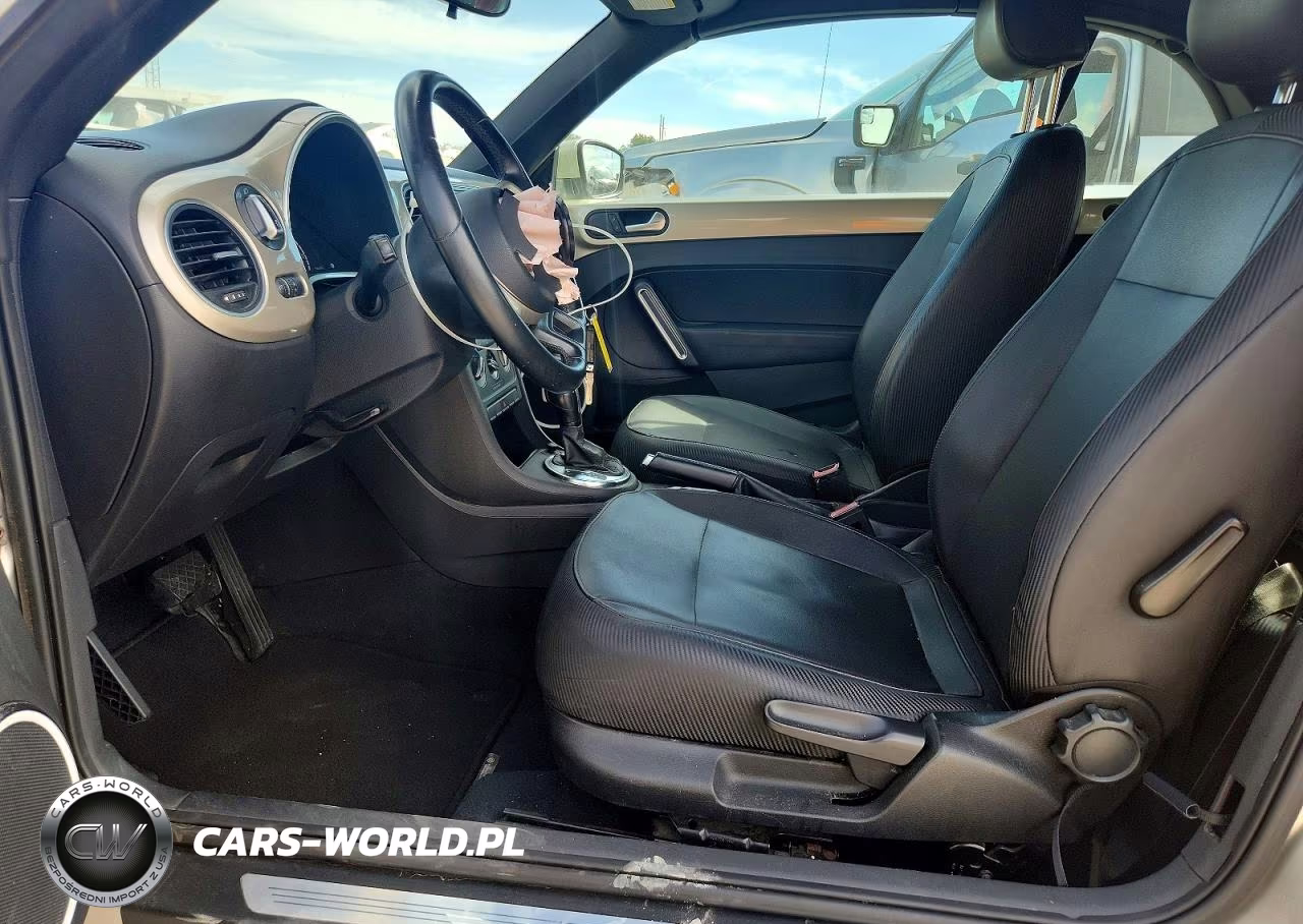 2013 Volkswagen Beetle VIN:3VW5P7AT5DM800666 - 7