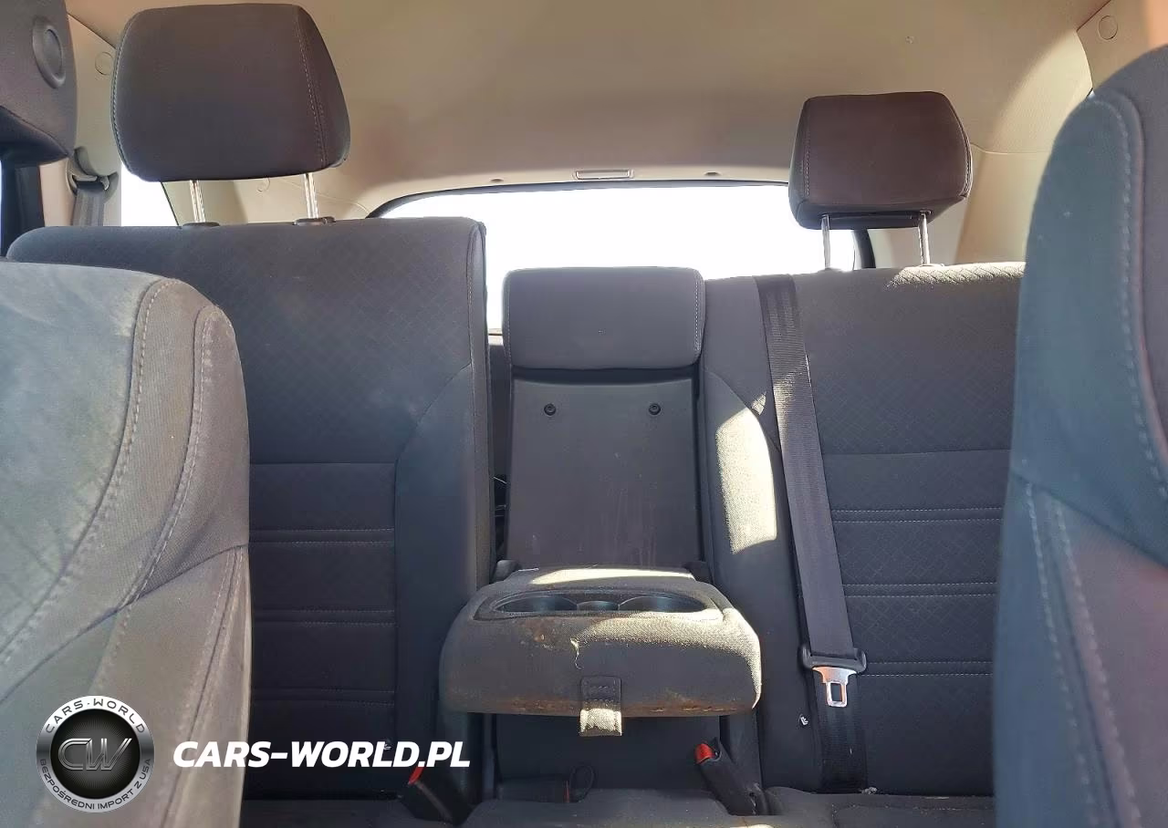 2018 Kia Sorento Lx VIN:5XYPG4A35JG341965 - 10