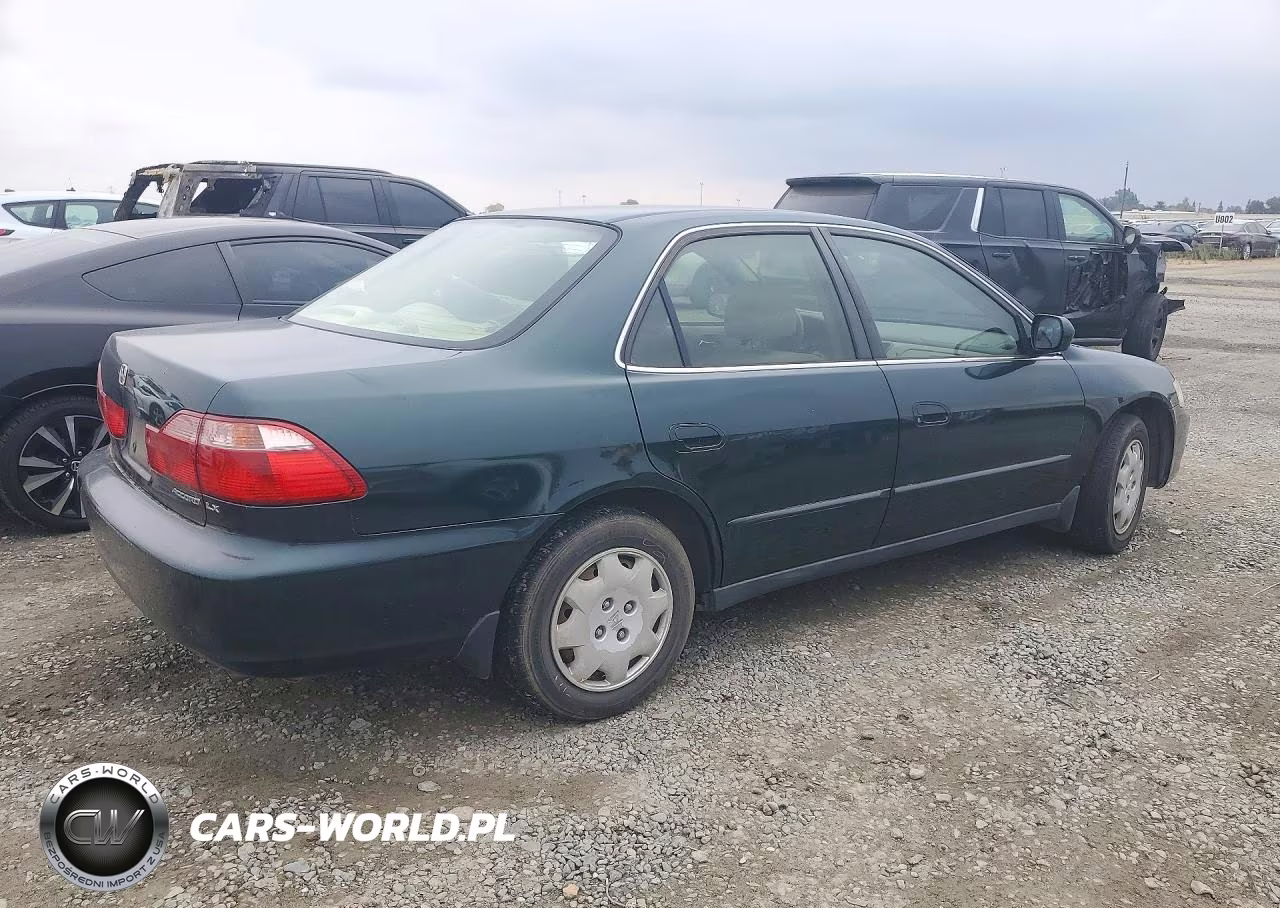 2000 Honda Accord Lx VIN:JHMCG5649YC008882 - 3