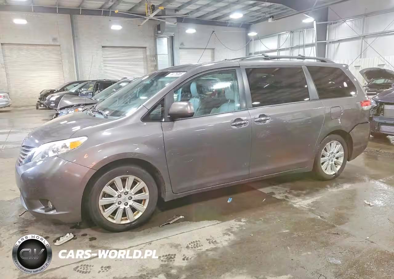 2013 Toyota Sienna Xle