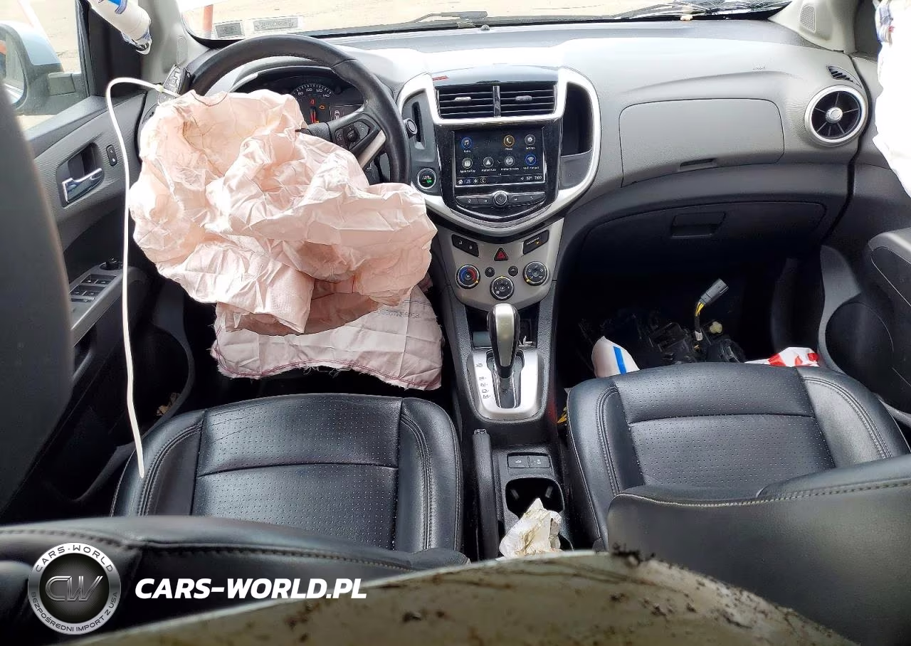 2018 Chevrolet Sonic Premier VIN:1G1JF5SB8J4108108 - 8