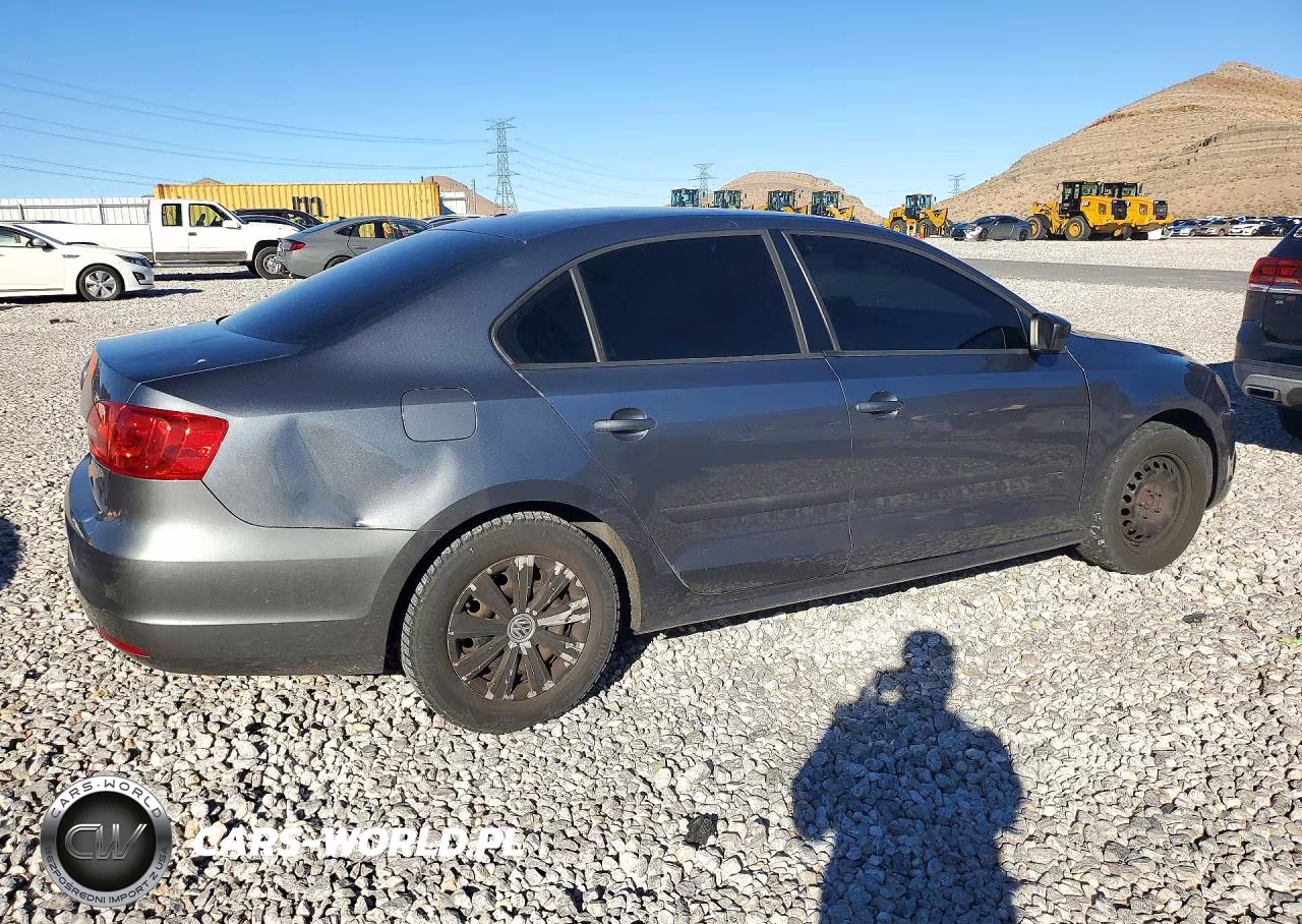 2014 Volkswagen Jetta Base VIN:3VW2K7AJ7EM324437 - 3