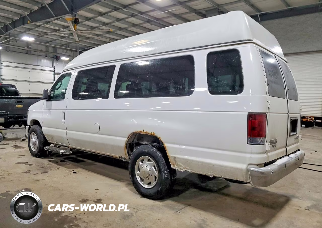 2010 Ford Econoline E350 Super Duty Wagon VIN:1FBSS3BL3ADA74958 - 2