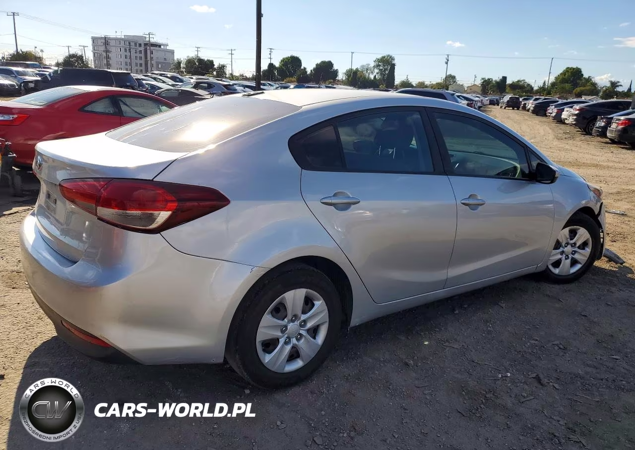 2017 Kia Forte Lx VIN:3KPFK4A71HE023782 - 3