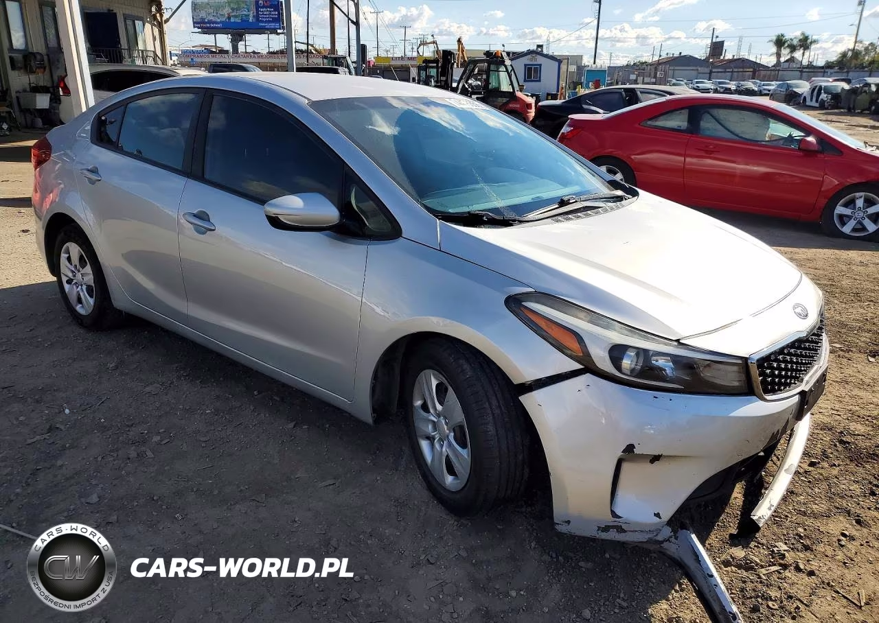 2017 Kia Forte Lx VIN:3KPFK4A71HE023782 - 4