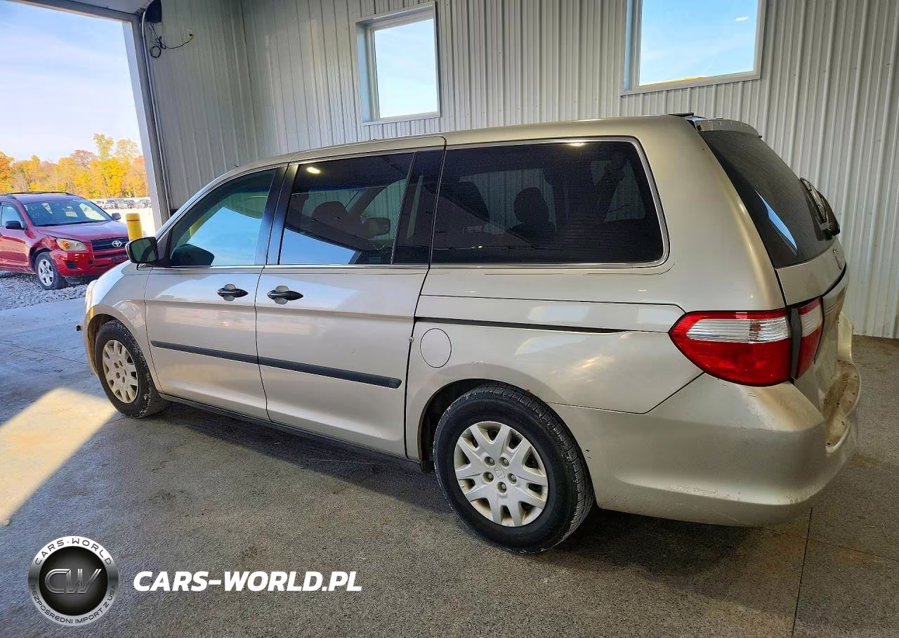 2005 Honda Odyssey Lx VIN:5FNRL38235B118915 - 2