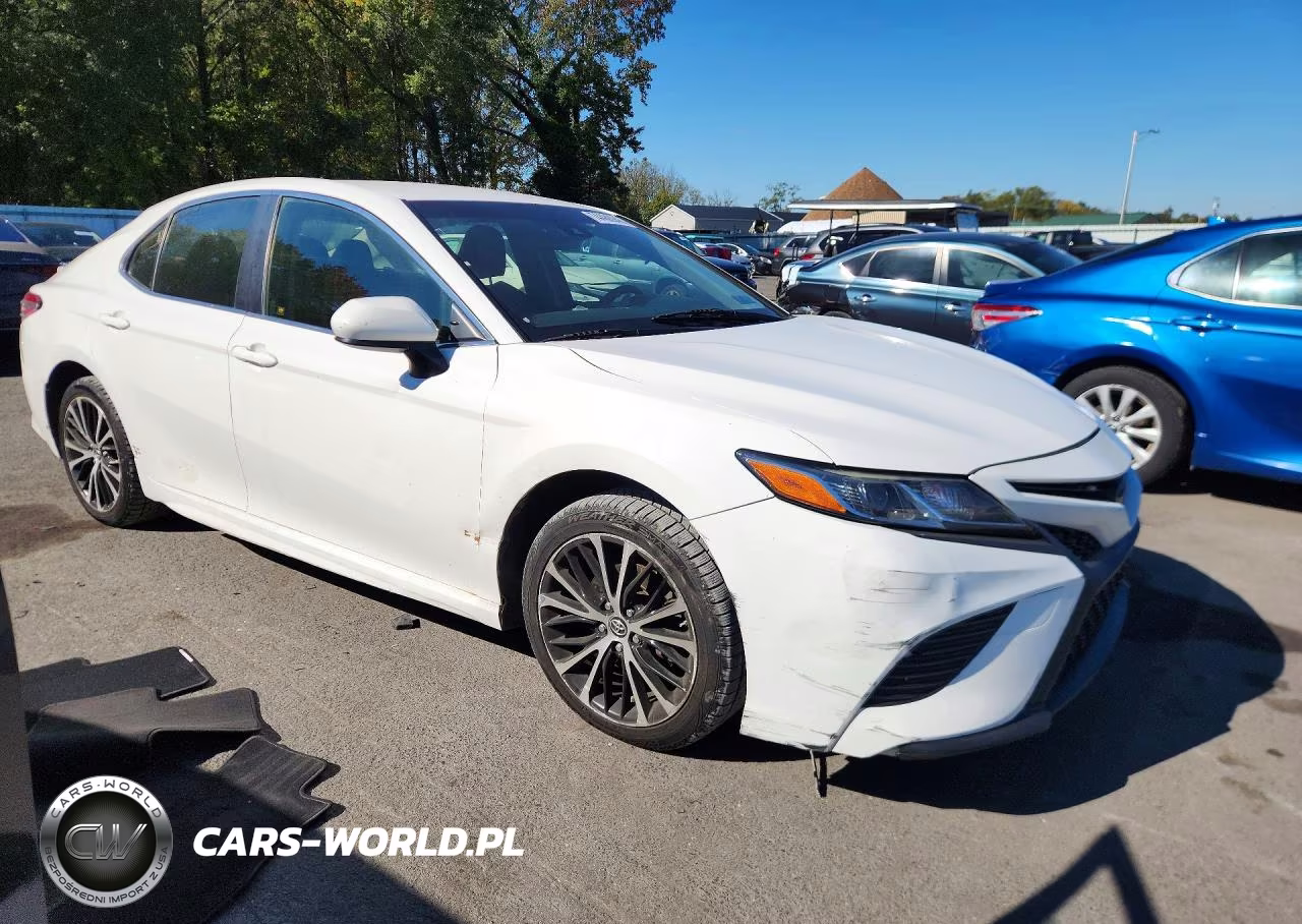 2018 Toyota Camry Se VIN:JTNB11HK4J3004954 - 4